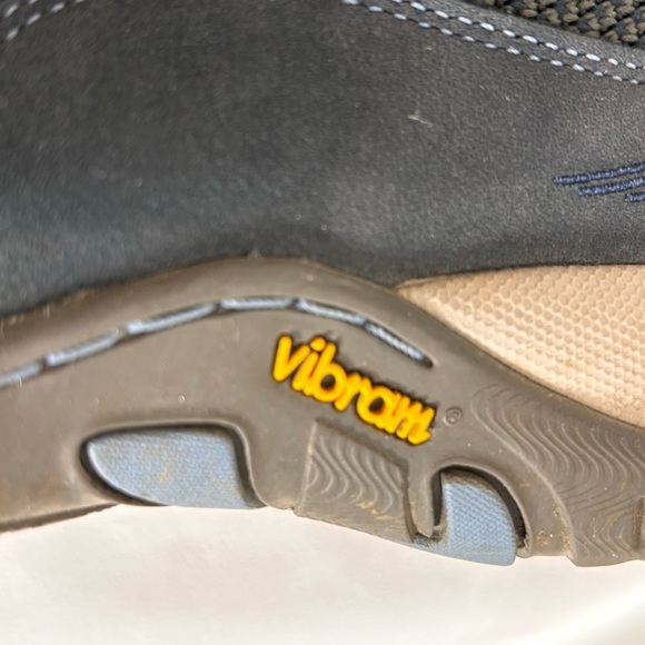 DANSKO Sz 41 Paisley Waterproof Vibram Sole Lace Up Leather Sneakers - Picture 7 of 11